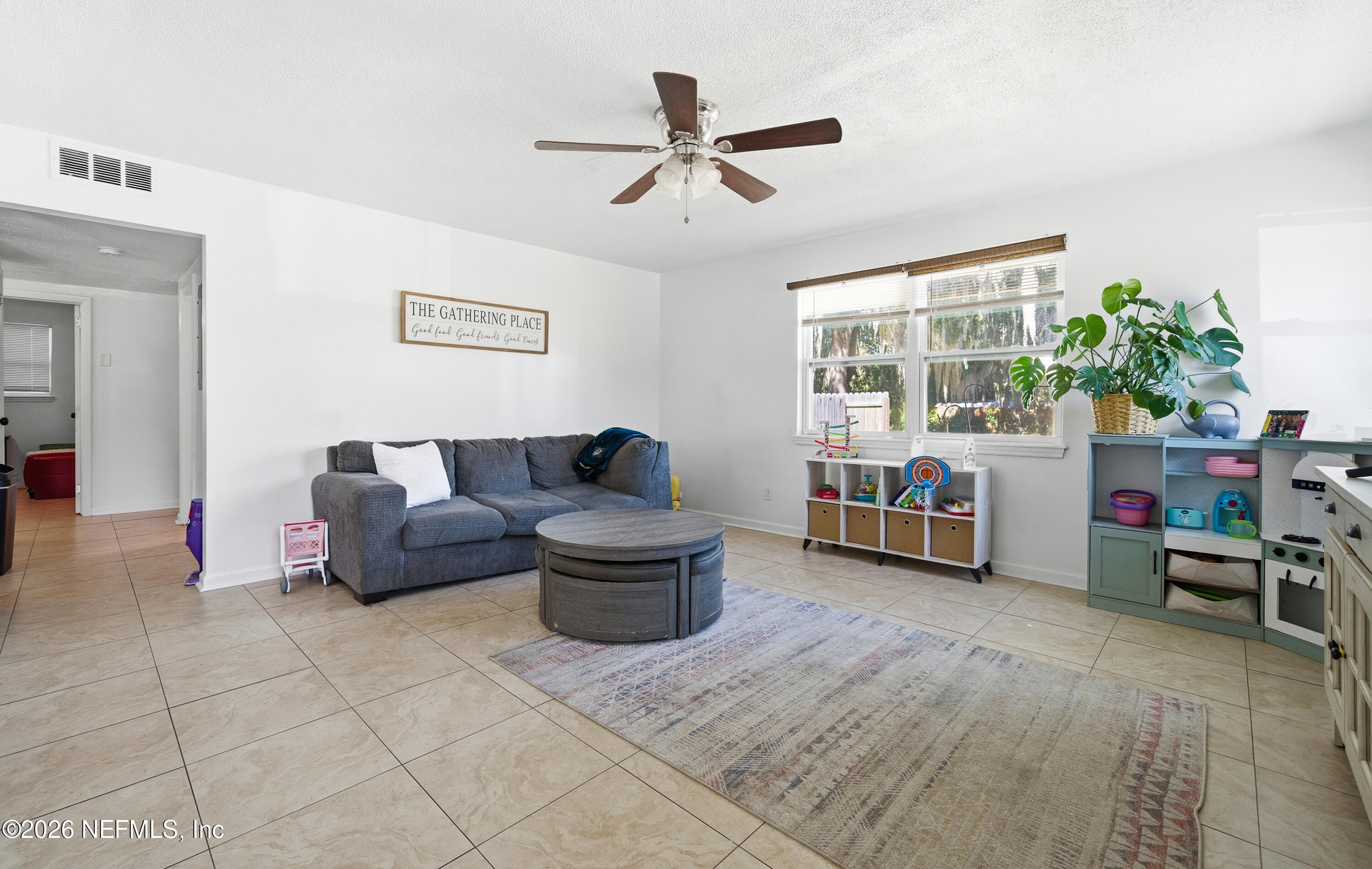 2234 Fouraker Road Jacksonville, FL 32210 - Photo 5 of 30 Living a