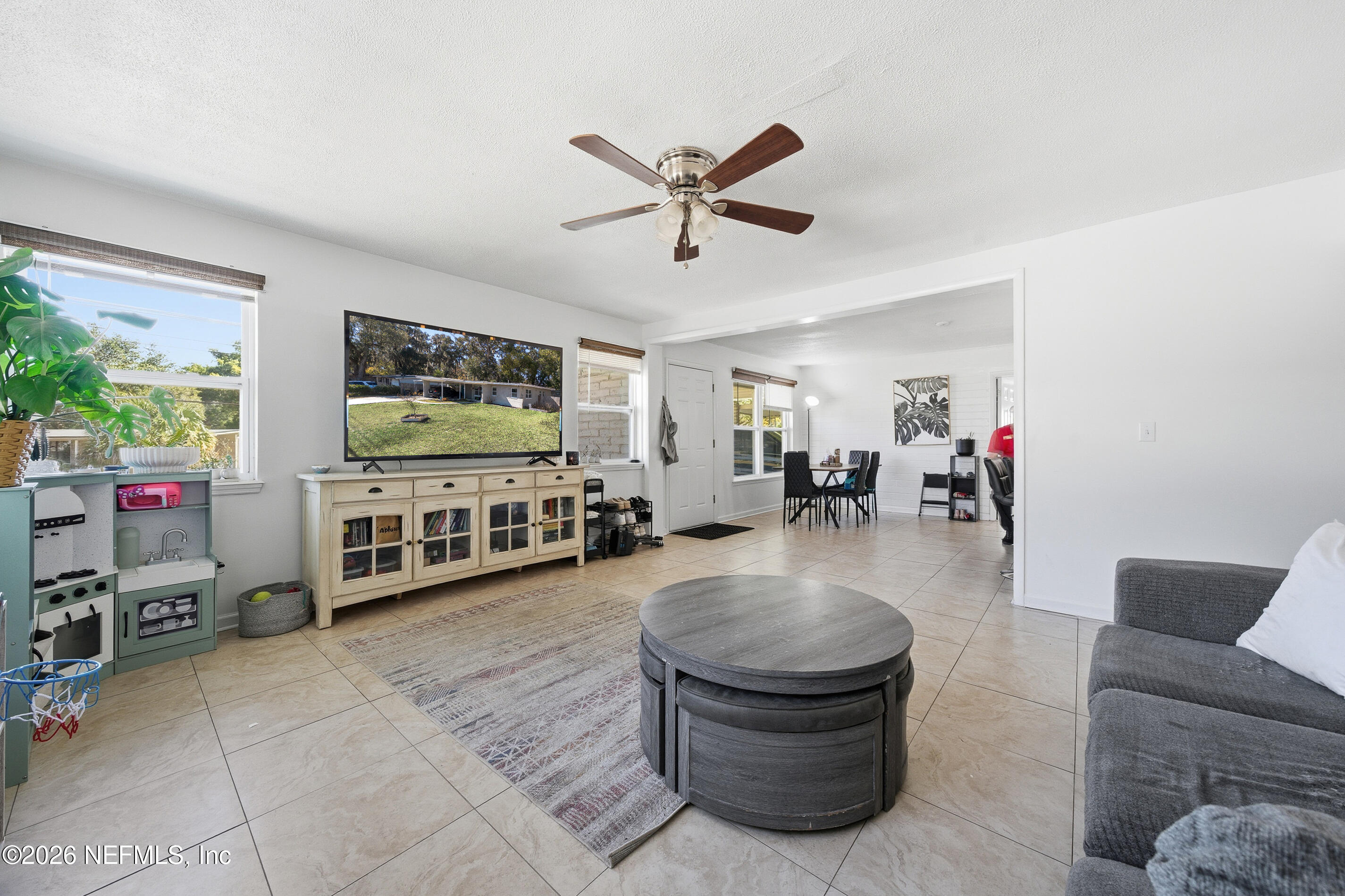 2234 Fouraker Road Jacksonville, FL 32210 - Photo 6 of 30 Living b