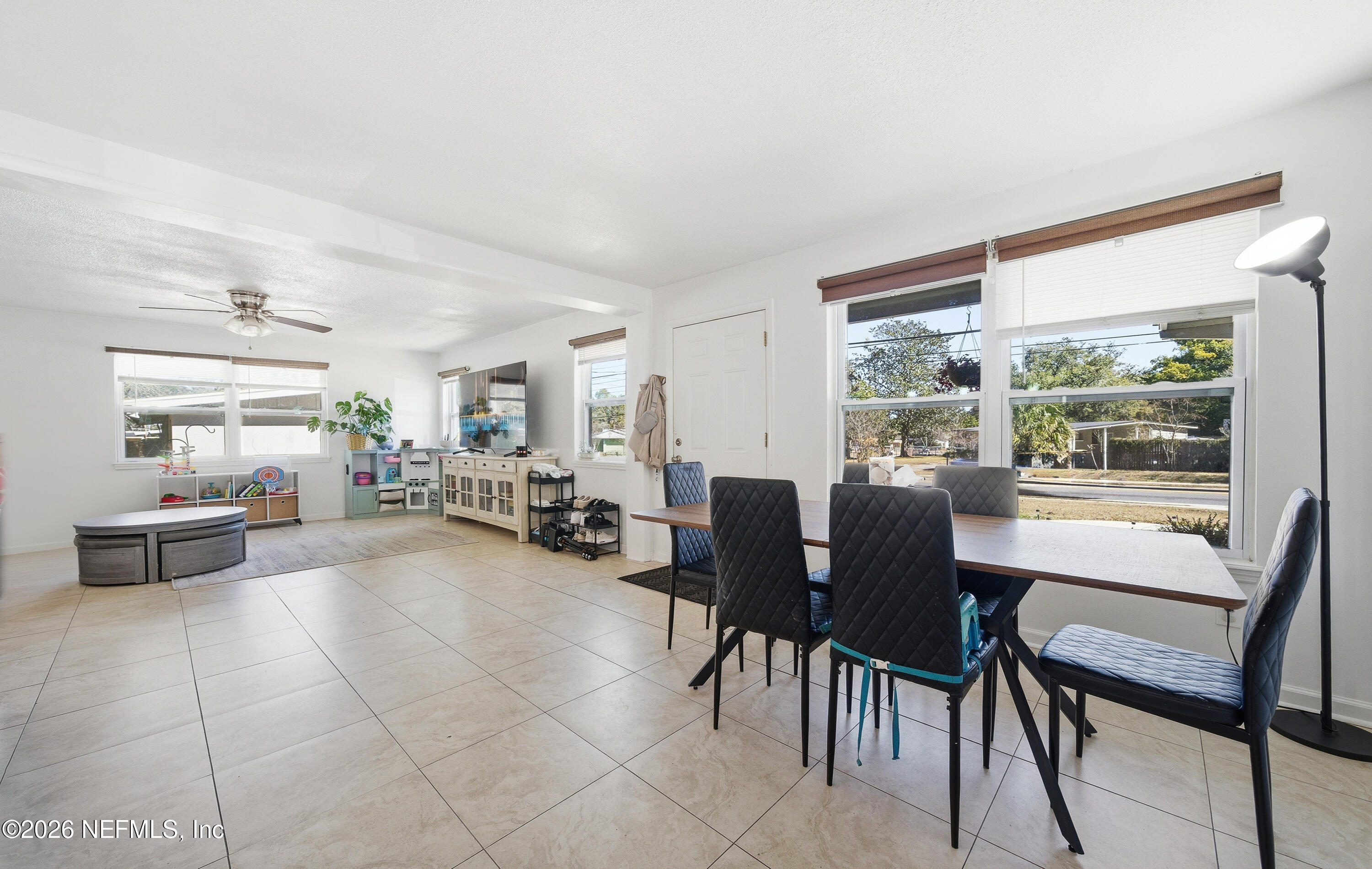 2234 Fouraker Road Jacksonville, FL 32210 - Photo 8 of 30 Dining b