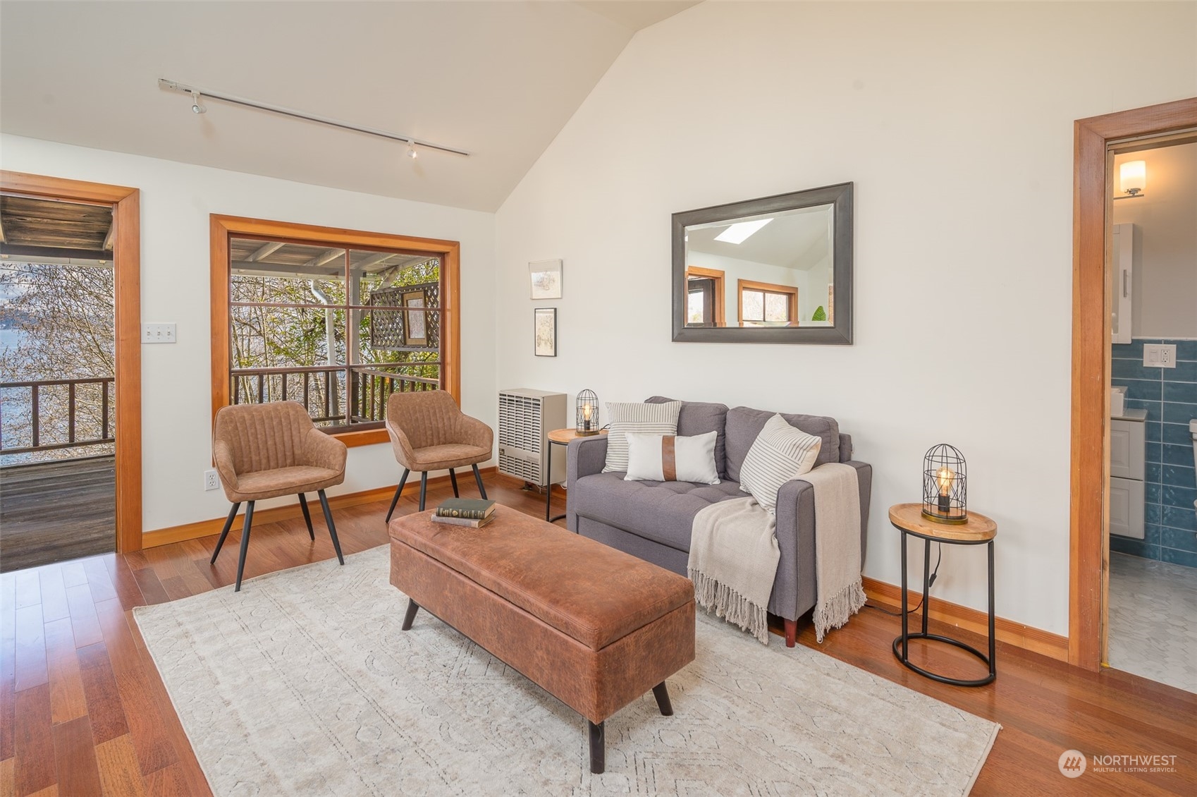 15706 Shanahan Road Southwest Vashon, WA 98070 - Photo 12 of 32 Gallery Image 12