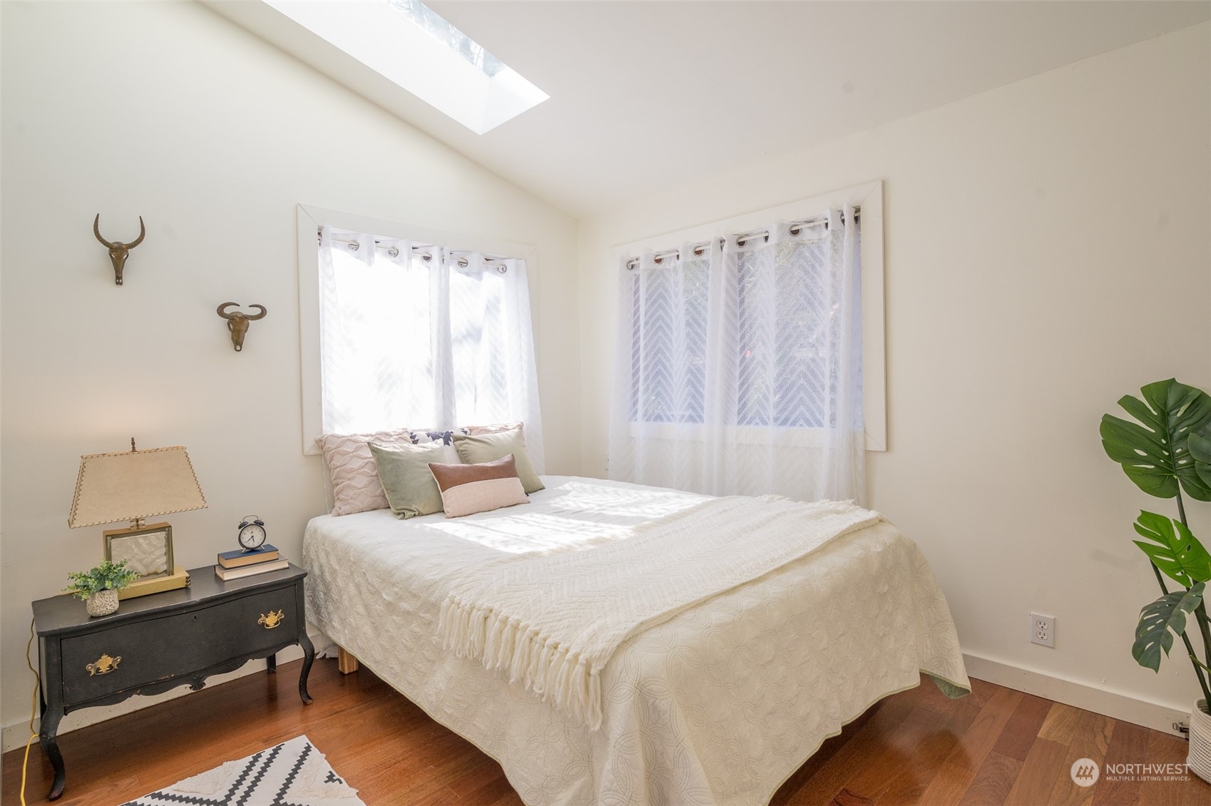 15706 Shanahan Road Southwest Vashon, WA 98070 - Photo 22 of 32 Gallery Image 22