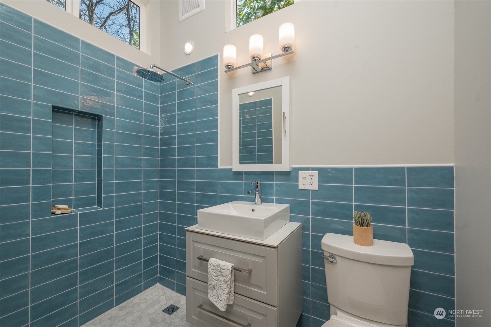 15706 Shanahan Road Southwest Vashon, WA 98070 - Photo 25 of 32 Gallery Image 25