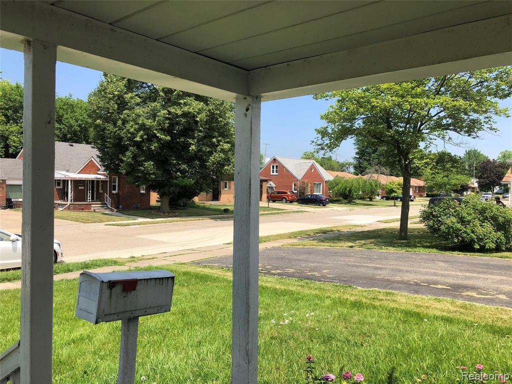 22756 Rausch Avenue Eastpointe, MI 48021 - Photo 14 of 19