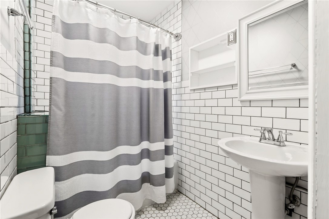 51 Nelson Street Rochester, NY 14620 - Photo 25 of 35