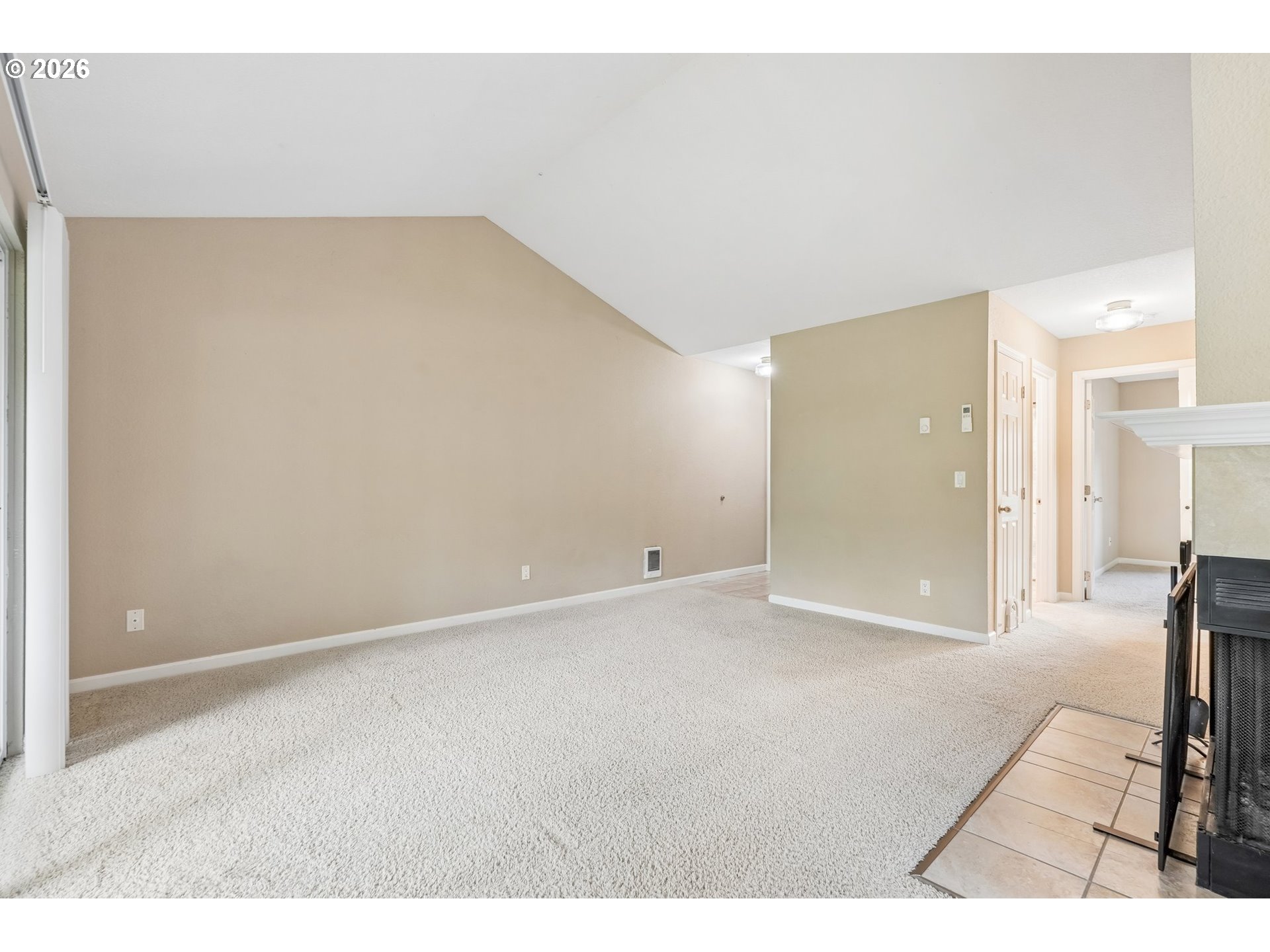 9490 Southwest 146th Terrace, Unit R8 Beaverton, OR 97007 - Photo 5 of 25