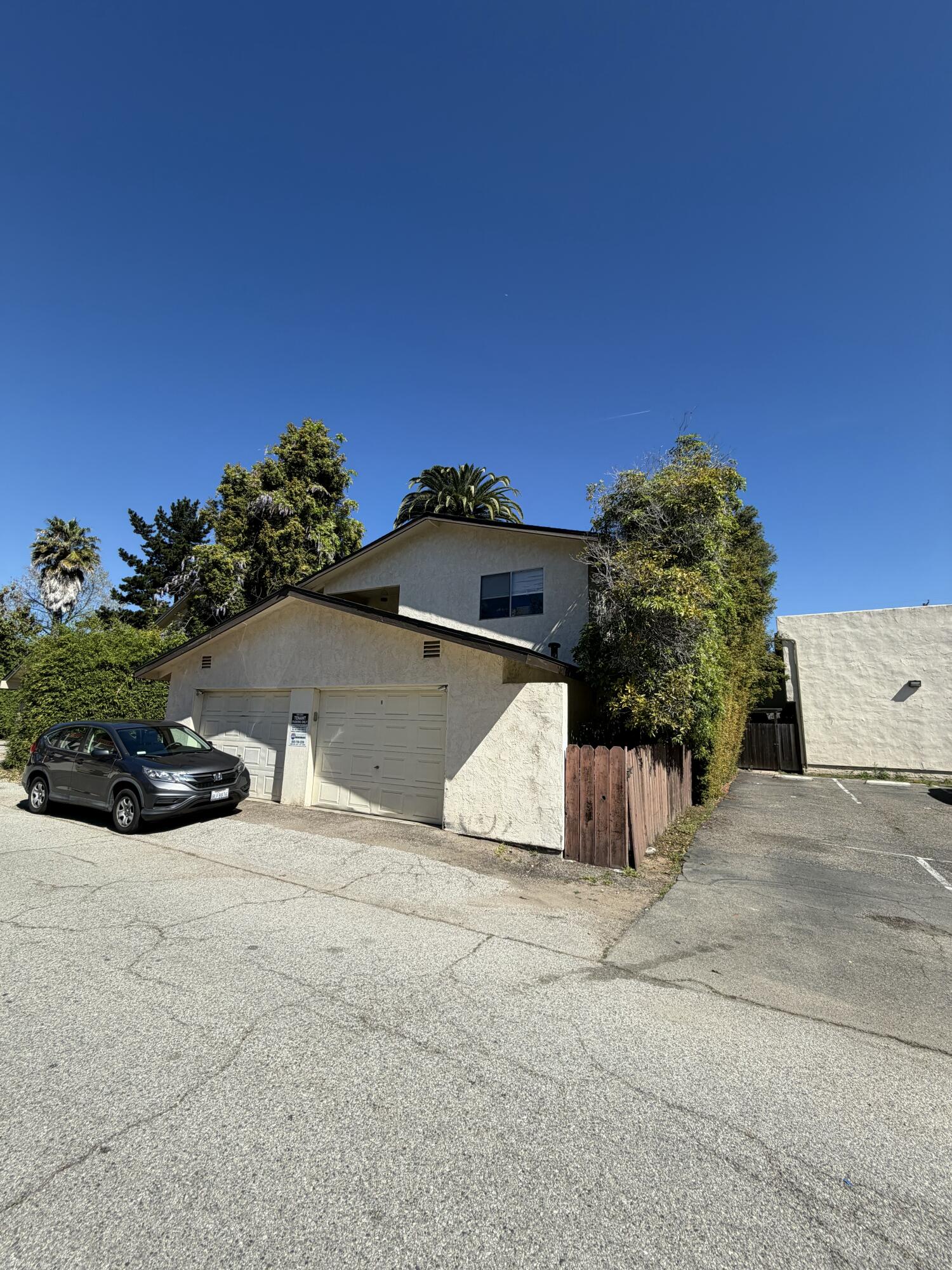 2019 Castillo Street Santa Barbara, CA 93105 - Photo 17 of 24 a view of a back yard of the house