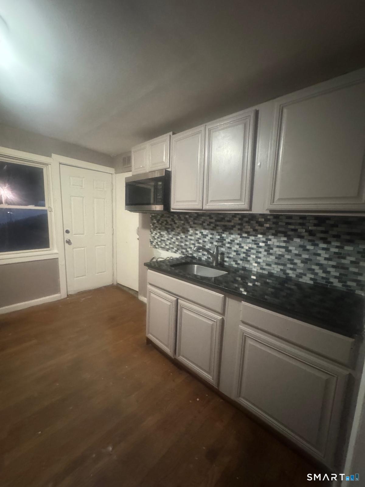 30 Wake Street Bridgeport, CT 06610 - Photo 1 of 10