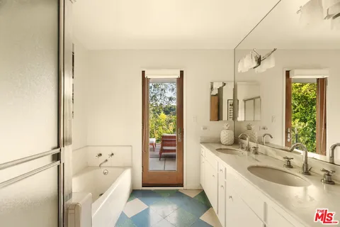 $3,489,000 | 8410 Edwin Drive, Los Angeles, CA 90046