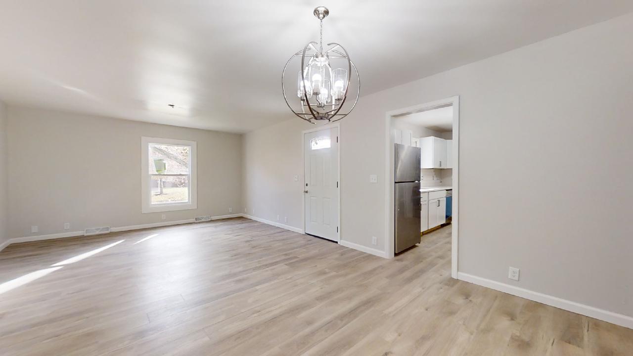 595 Pinecrest Place Rantoul, IL 61866 - Photo 8 of 40 Gallery Image 8