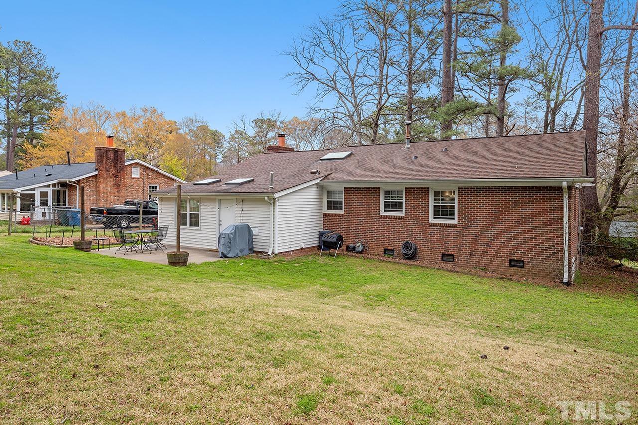 1724 Euclid Road Durham, NC 27713 - Photo 8 of 35 a view of a yard in front of a house
