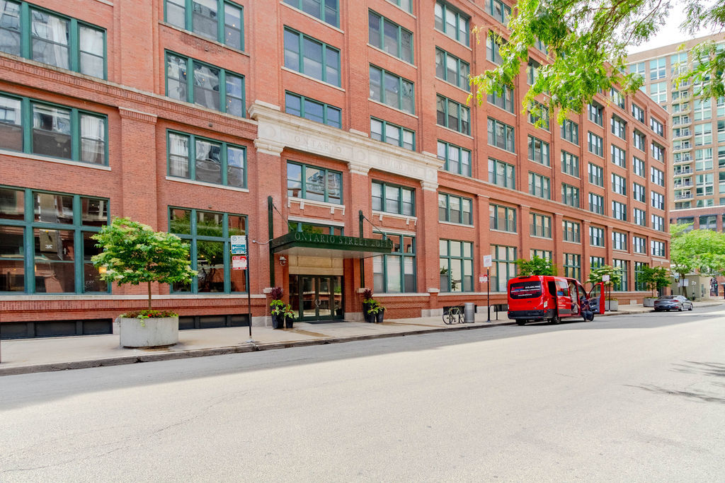 411 West Ontario St Unit 426  