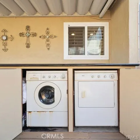 $975,000 | 2400 Elden Avenue, Unit 12, Costa Mesa, CA 92627