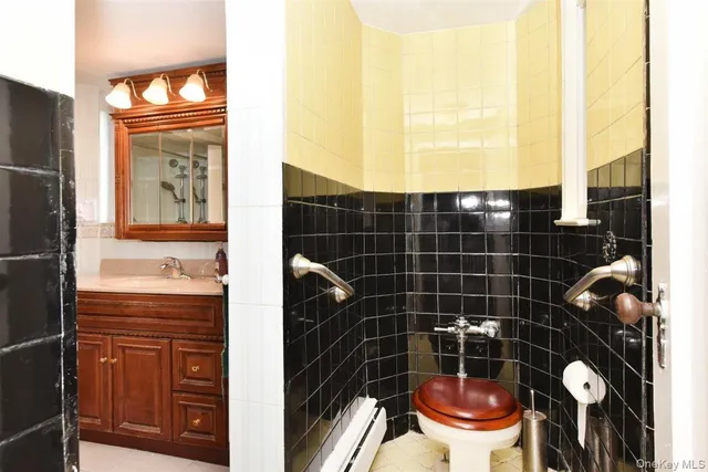 $1,195,000 | 139-30 Coolidge Avenue | Briarwood