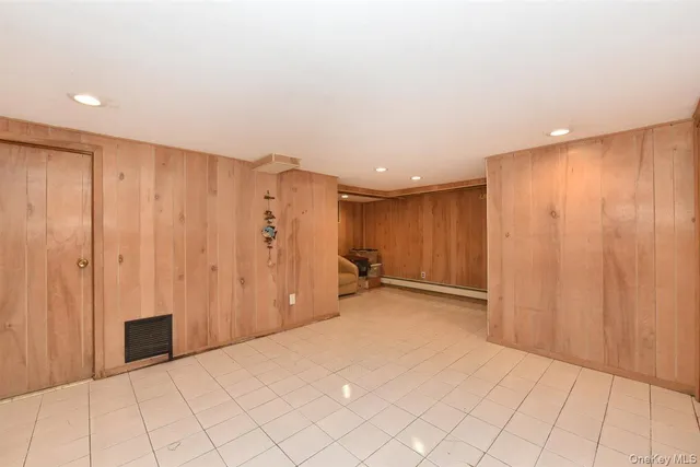 $1,195,000 | 139-30 Coolidge Avenue | Briarwood