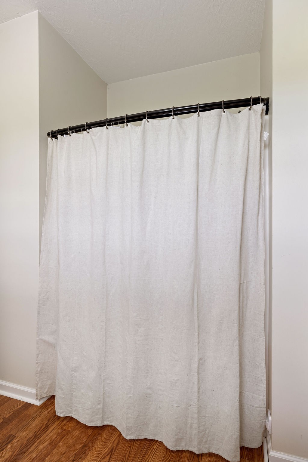 137 Piney Road Lawrenceburg, TN 38464 - Photo 19 of 33 a view of a bathroom with a window and a curtain