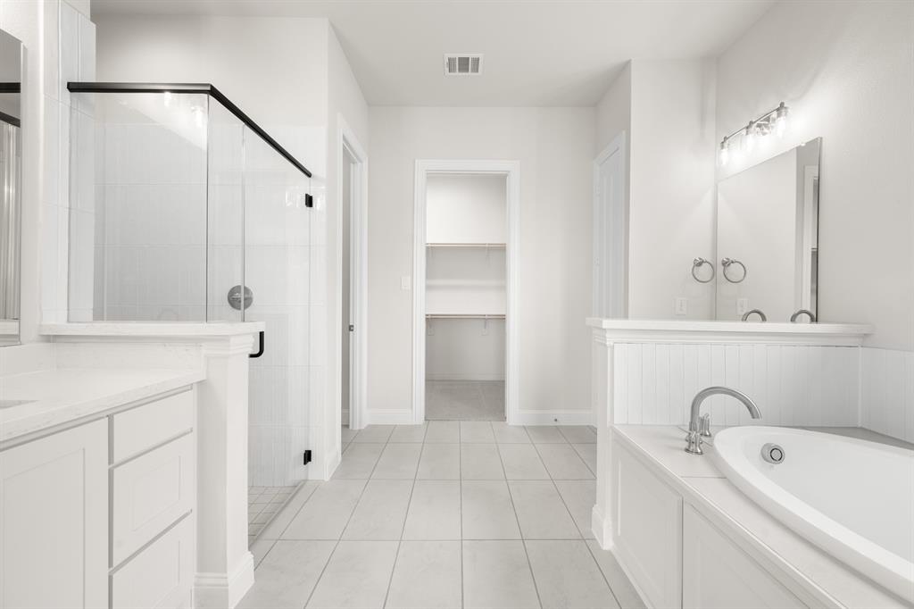5410 Rowlan Row Midlothian, TX 76065 - Photo 16 of 25 17_5410 Rowlan- Primary Suite-3