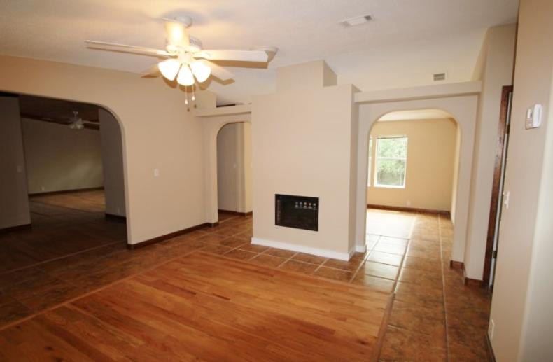 6019 Gagnon Road Crestview, FL 32539 - Photo 2 of 36 a view of a hallway with a chandelier