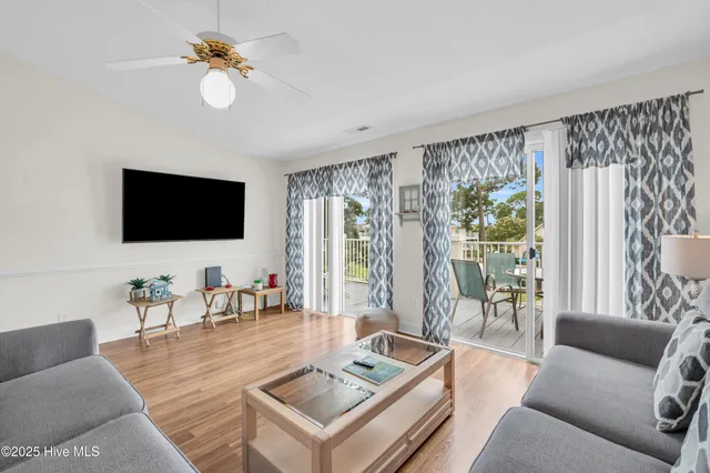 $230,000 | 330 South Middleton Drive Northwest, Unit 1208, Calabash, NC 28467