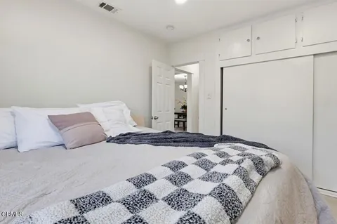 $2,000 | 1020-1022 Cerritos Avenue, Unit 1022, Long Beach, CA 90813