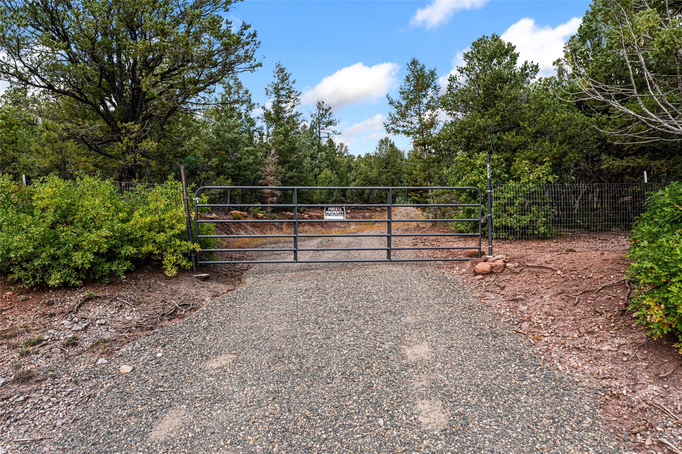 285 La Cueva Road Glorieta, NM 87535 - Photo 2 of 16