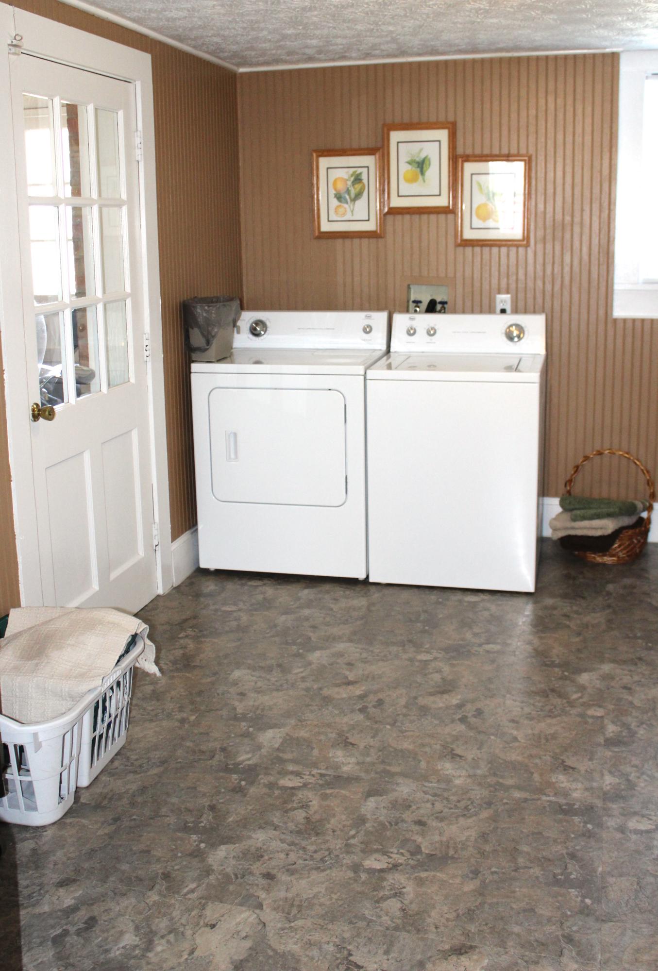 235 Hillvale Road Clinton, TN 37716 - Photo 20 of 25 IMG_0497.jpg