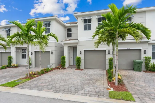 $3,950 | 110 Southwest 171st Avenue, Pembroke Pines, FL 33027
