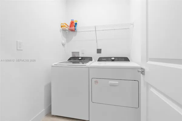 $3,950 | 110 Southwest 171st Avenue, Pembroke Pines, FL 33027