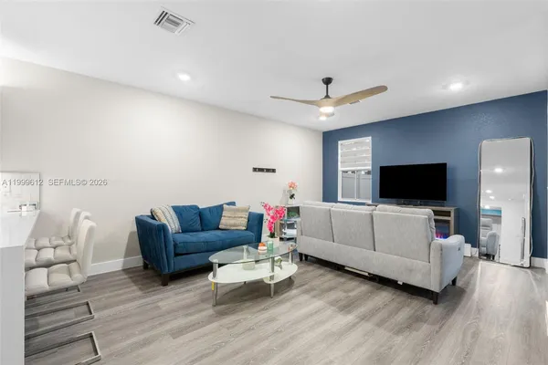 $3,950 | 110 Southwest 171st Avenue, Pembroke Pines, FL 33027