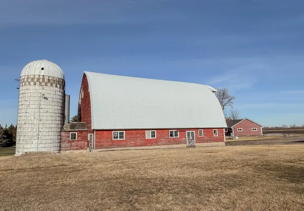 $540,000 | 18522 15th Street Southwest, Blomkest, MN 56216