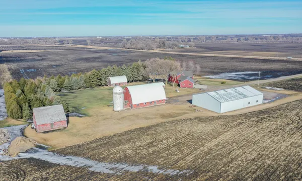 $540,000 | 18522 15th Street Southwest, Blomkest, MN 56216