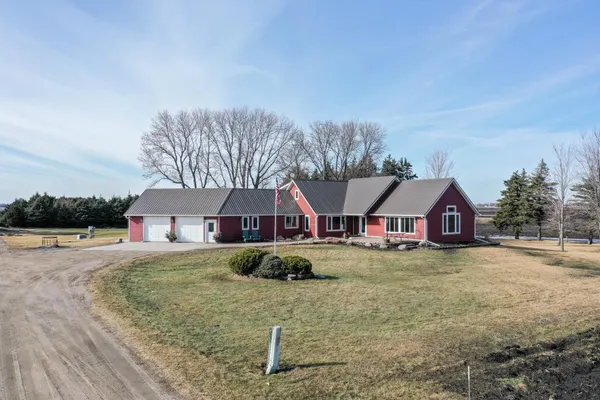 $540,000 | 18522 15th Street Southwest, Blomkest, MN 56216