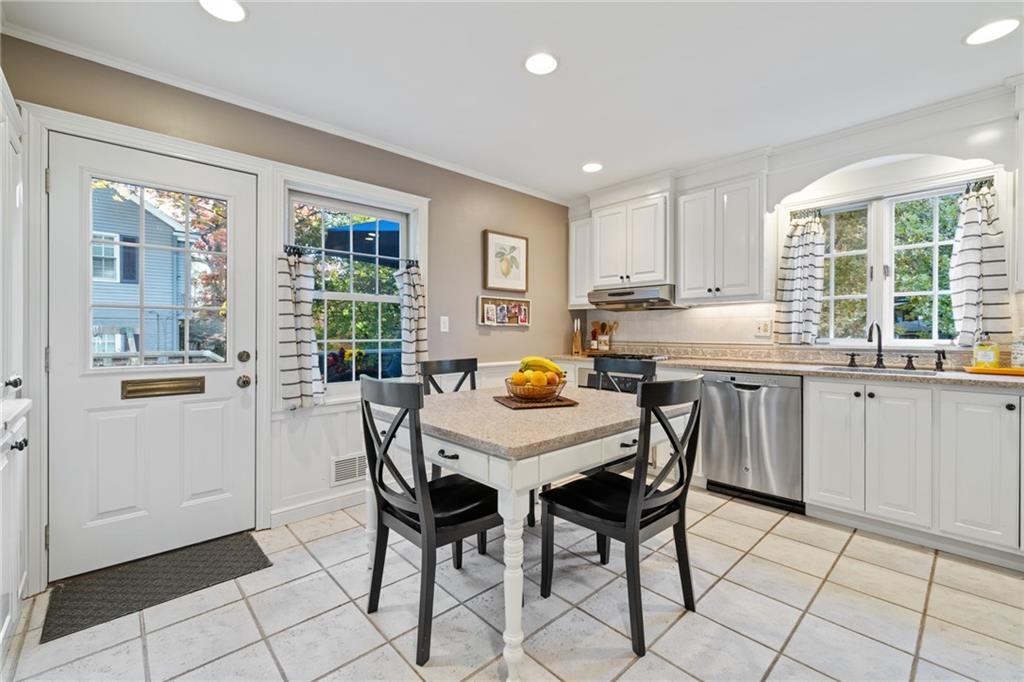 800 Hulton Road Oakmont, PA 15139 - Photo 8 of 25 a view of a dining room with furniture and window