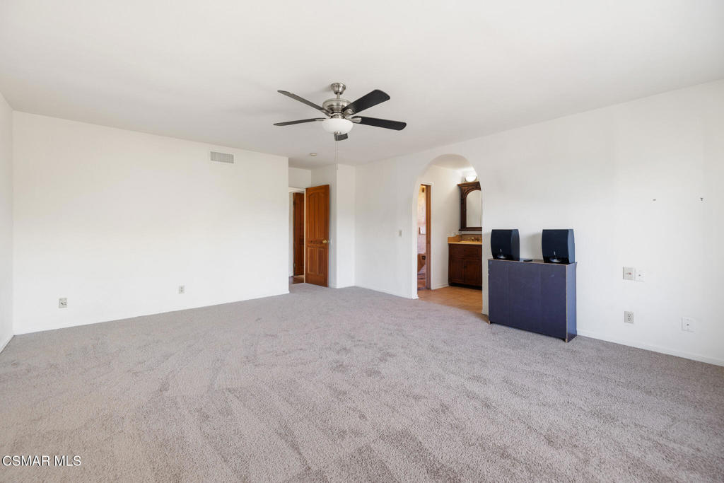 2183 East Chesterton Street Simi Valley, CA 93065 - Photo 12 of 49