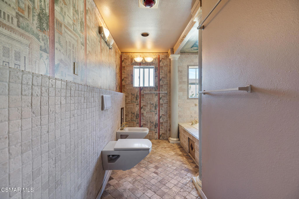 2183 East Chesterton Street Simi Valley, CA 93065 - Photo 16 of 49