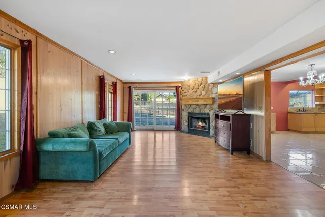 $979,000 | 2183 East Chesterton Street, Simi Valley, CA 93065