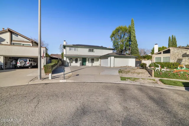 $979,000 | 2183 East Chesterton Street, Simi Valley, CA 93065