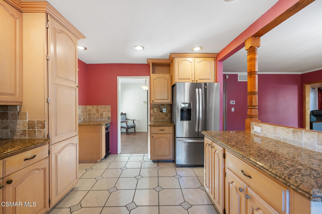 2183 East Chesterton Street Simi Valley, CA 93065 - Photo 6 of 49