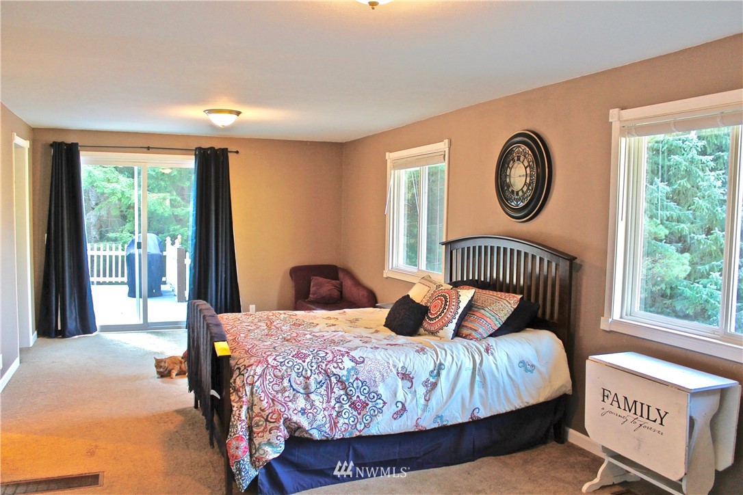 406 Lee Johnson Road Raymond, WA 98577 - Photo 13 of 22 Gallery Image 13