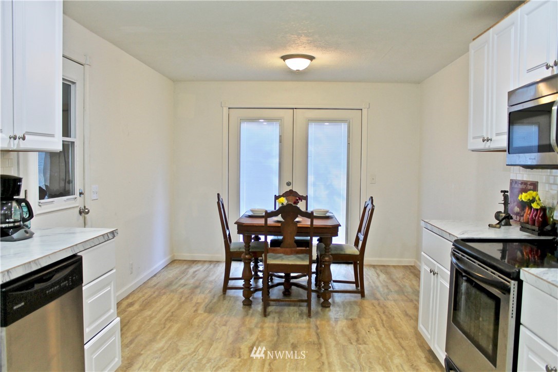 406 Lee Johnson Road Raymond, WA 98577 - Photo 10 of 22 Gallery Image 10