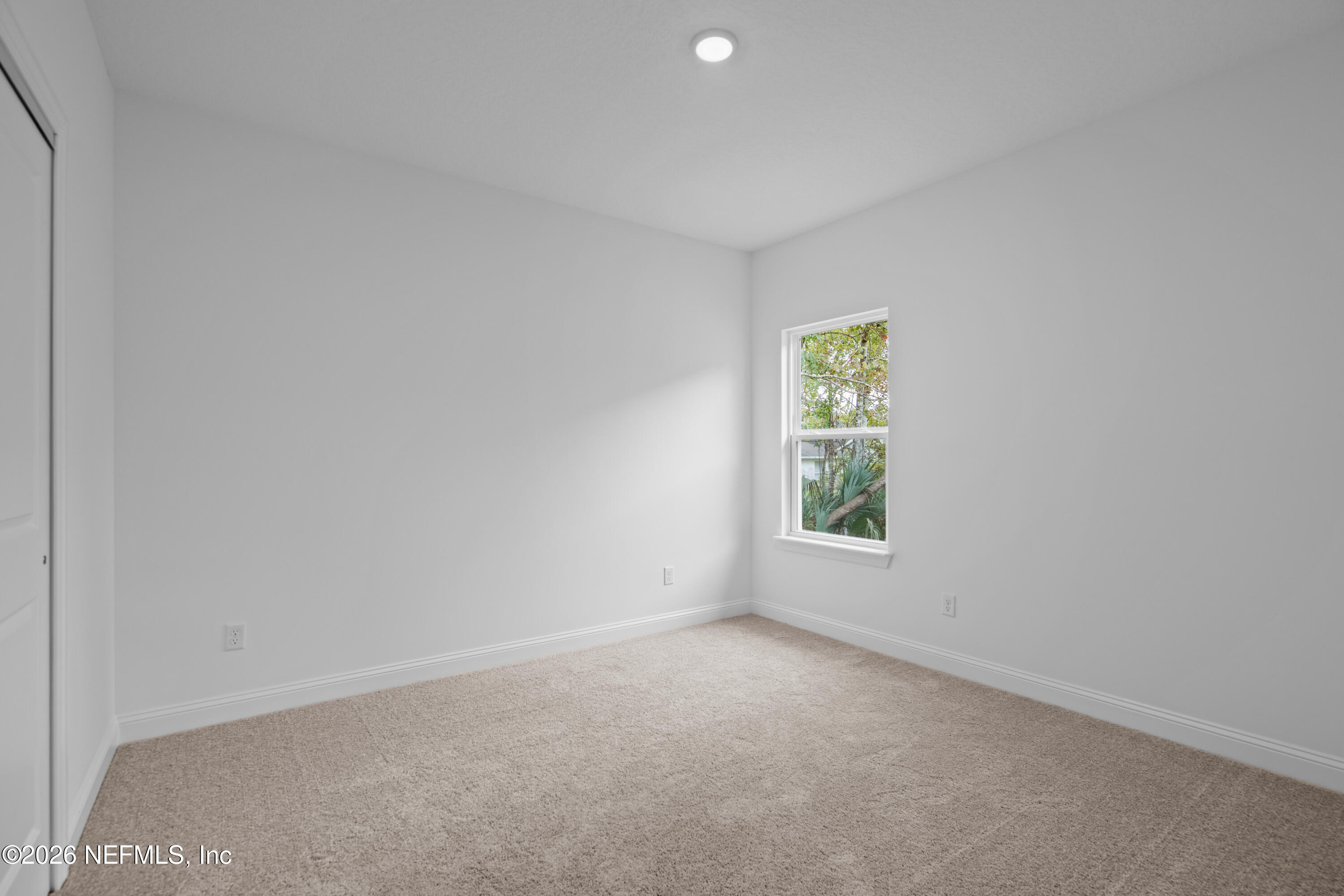 221 Dartmouth Road St. Augustine, FL 32086 - Photo 7 of 24 a view of room with window