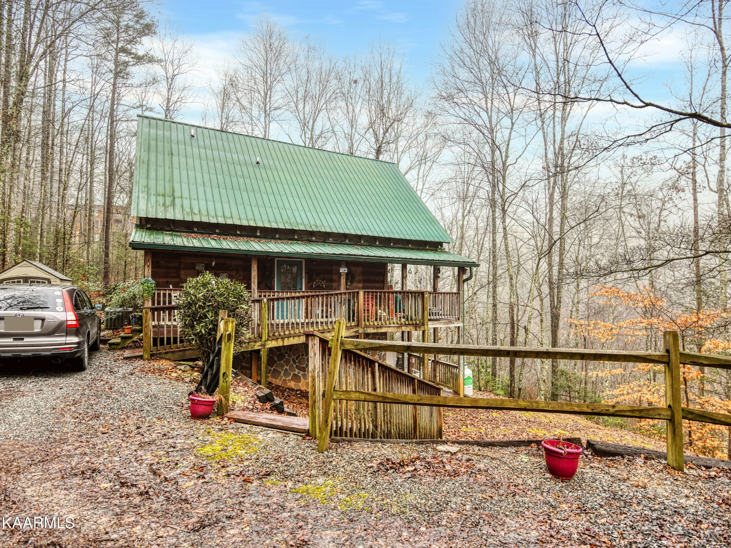 2509 Wildcat Ridge Road, Sevierville, TN 37862 Compass