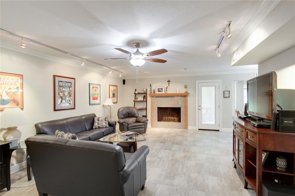 309 Devon Road Laplace, LA 70068 - Photo 5 of 21 Gallery Image 5
