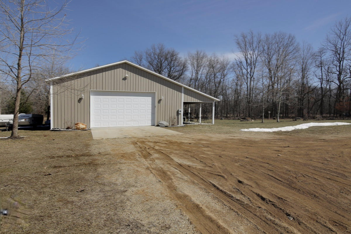 46200 County Road 352 Decatur, MI 49045 - Photo 17 of 20 46200 CR352-17