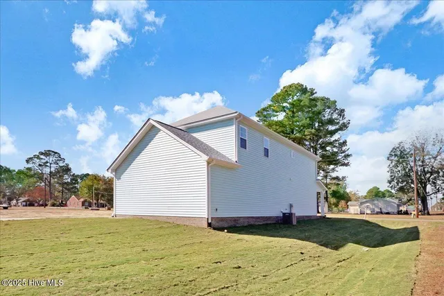 $357,400 | 101 Pearce Street, Princeton, NC 27569