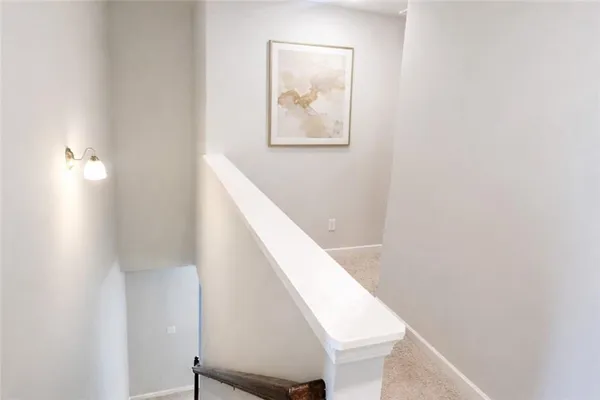 a view of entryway with workspace