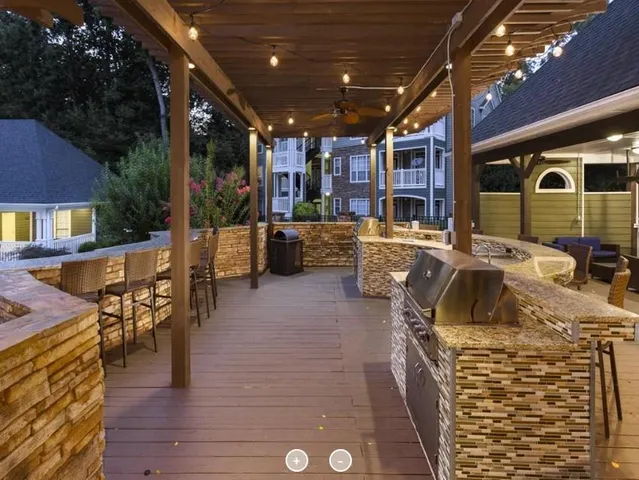 $1,785 | 9700 Medlock Crossing Parkway, Unit 111, Johns Creek, GA 30022