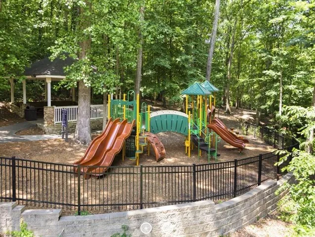 $1,785 | 9700 Medlock Crossing Parkway, Unit 111, Johns Creek, GA 30022