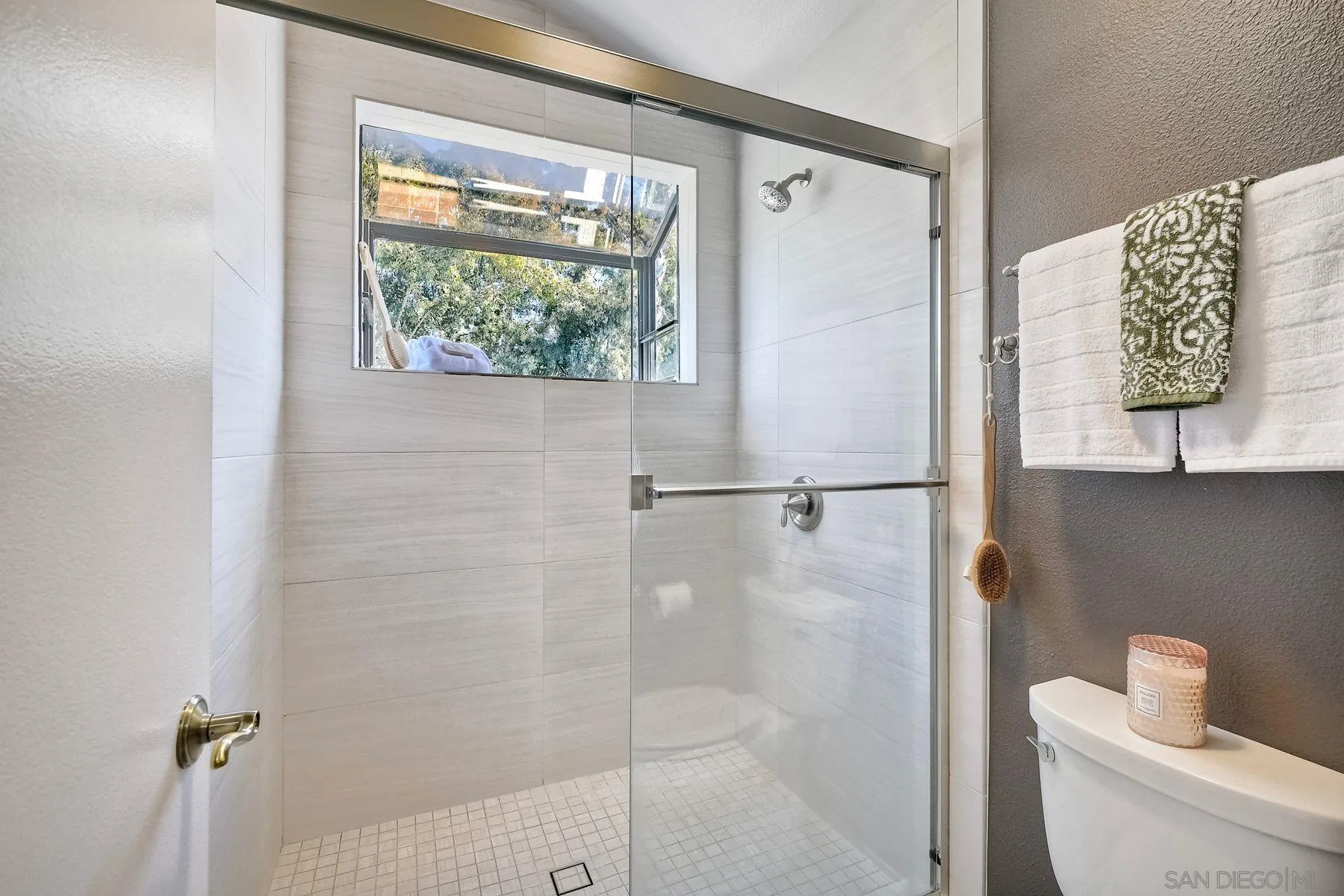 11467 Box Elder Place San Diego, CA 92127 - Photo 22 of 31 a bathroom with a toilet and a shower
