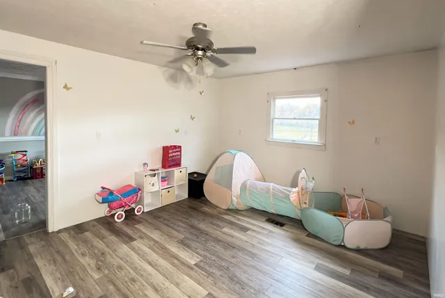 $364,900 | 2697 East 250 South, Washington, IN 47501