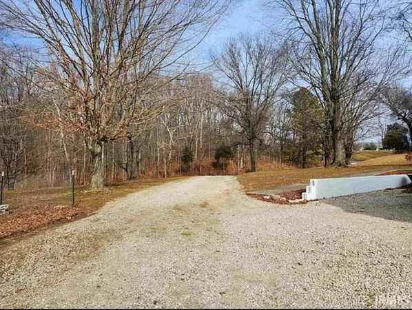 $329,900 | 2697 East 250 South, Washington, IN 47501